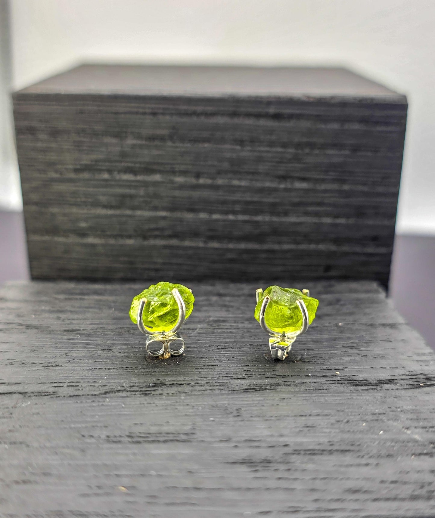 Raw Peridot Stud Earrings – Handmade 925 Sterling Silver Nature-Inspired Jewelry