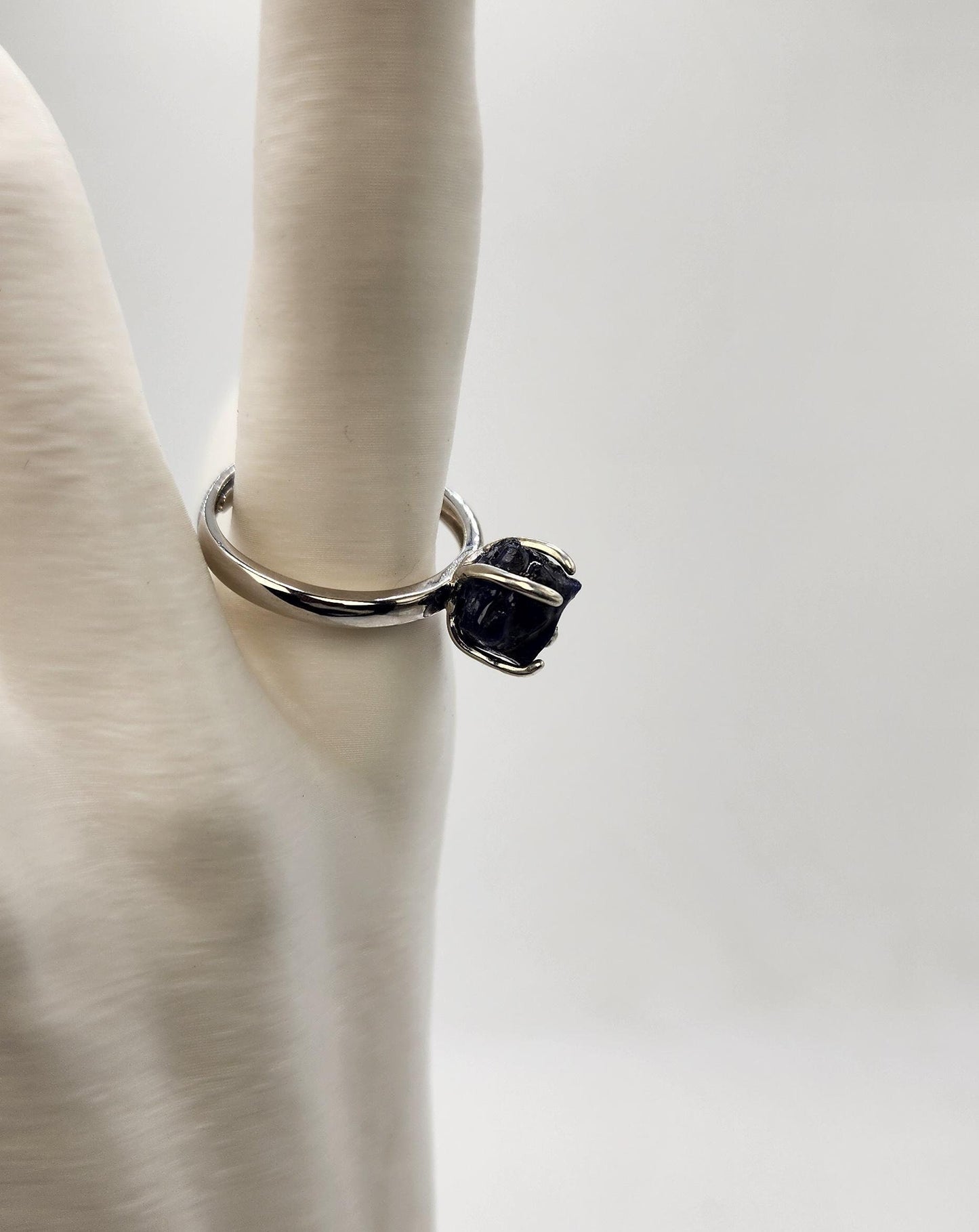 Raw Blue Sapphire Ring – Flex-Fit Sterling Silver Band, Handmade Minimalist Gemstone Jewelry