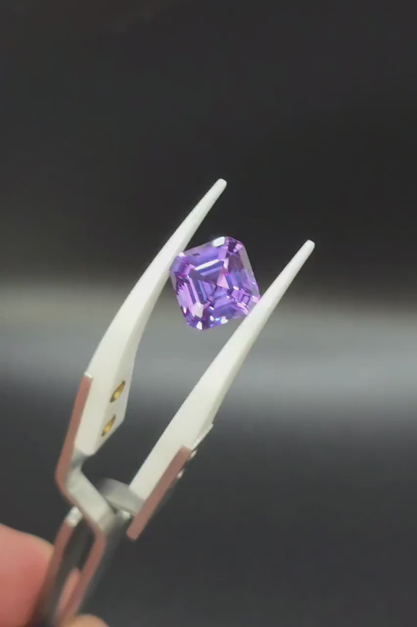 Alexandrite: Square Asscher Cut - 6 ct, 10x10mm Lab Stone for fine jewellery